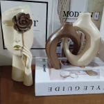 گلدان دکوری مدل گلرخ لومن 12