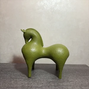 مجسمه دکوری تکسچری مدل اسب لومن شاخص