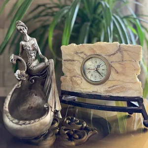 شکلات خوری مدل دختر طلایی-لومن-شاخص