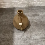 گلدان دفرمه رنگ شنی گالری هنر لومن 14